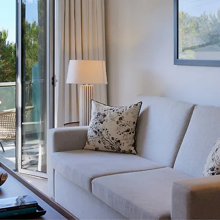 Отель Octant 4*